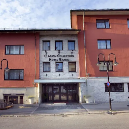 Grand Hotel