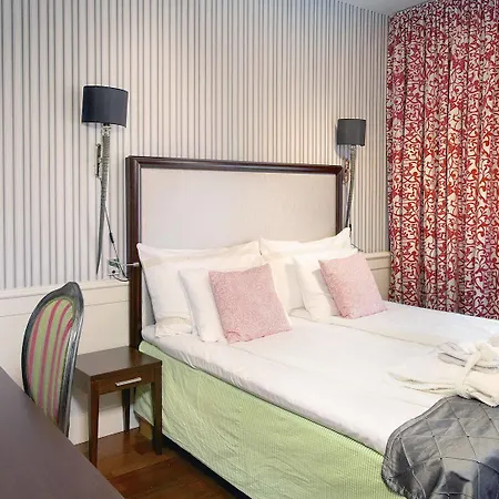 Hotel Grand 4*