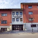 Grand Hotel